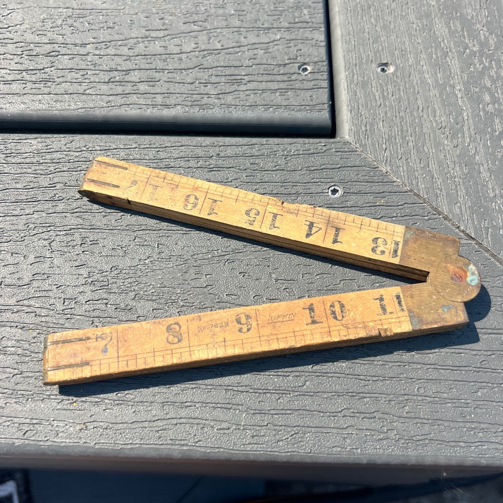 Vintage Foldng LUFKIN No. 752 Boxwood Ruler Carpenter Wood Brass.